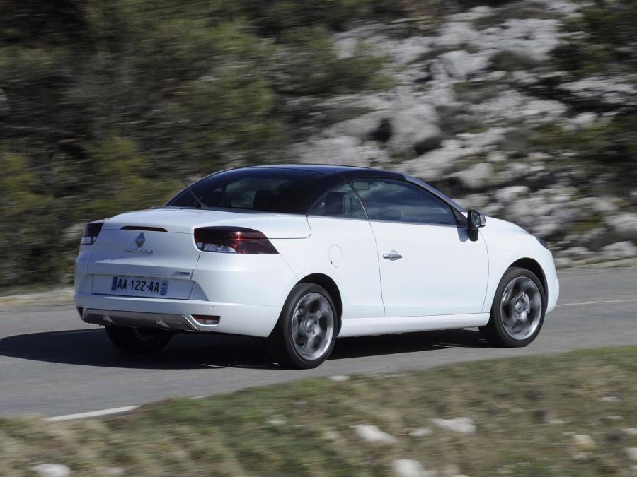  Renault Megane GT CC 2010 года  (фото 4 из 14)